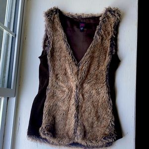 Fur brown vest